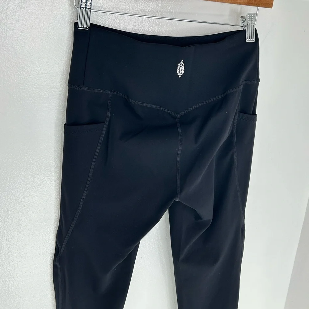 Free People FP Movement‎ Leggings Womens Small Black Yoga Pockets Travel 24x23.5